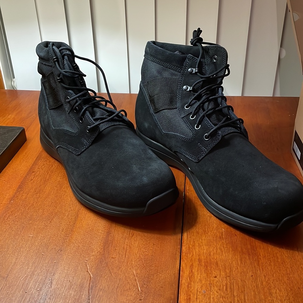 Goruck MACV-1 Black Suede NWT 6"